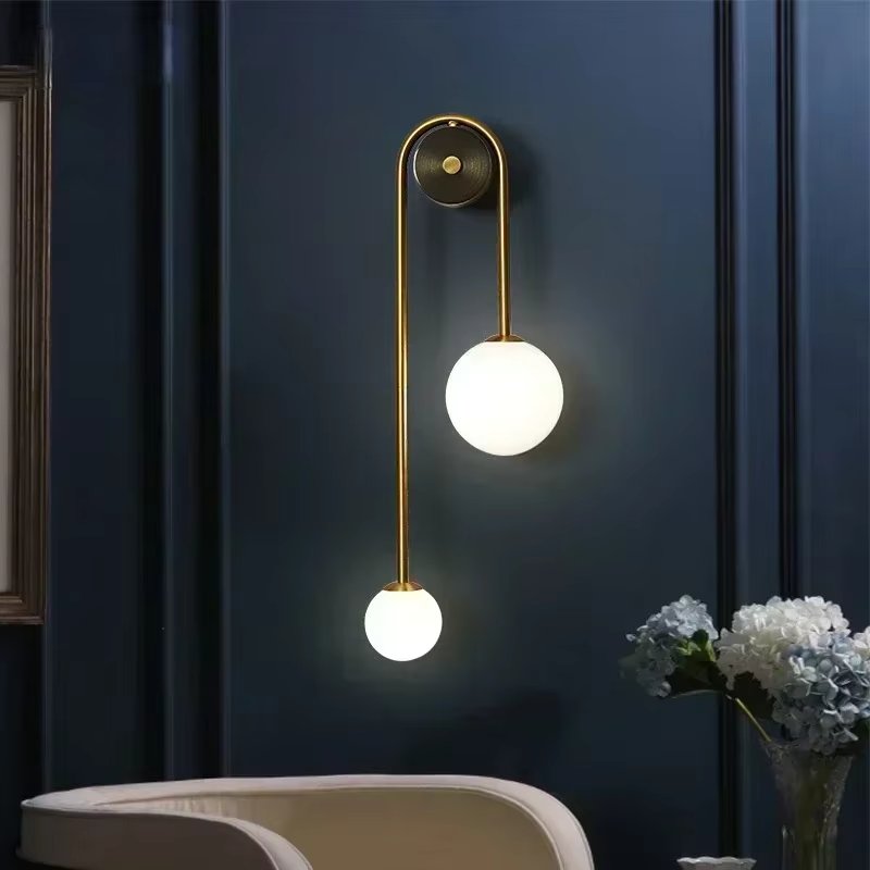 Halo - Moderni minimalistinen seinävalaisin