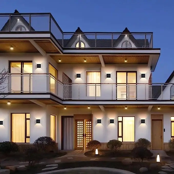 KubiskStil™ - Moderni vedenpitävä LED-seinävalaisin