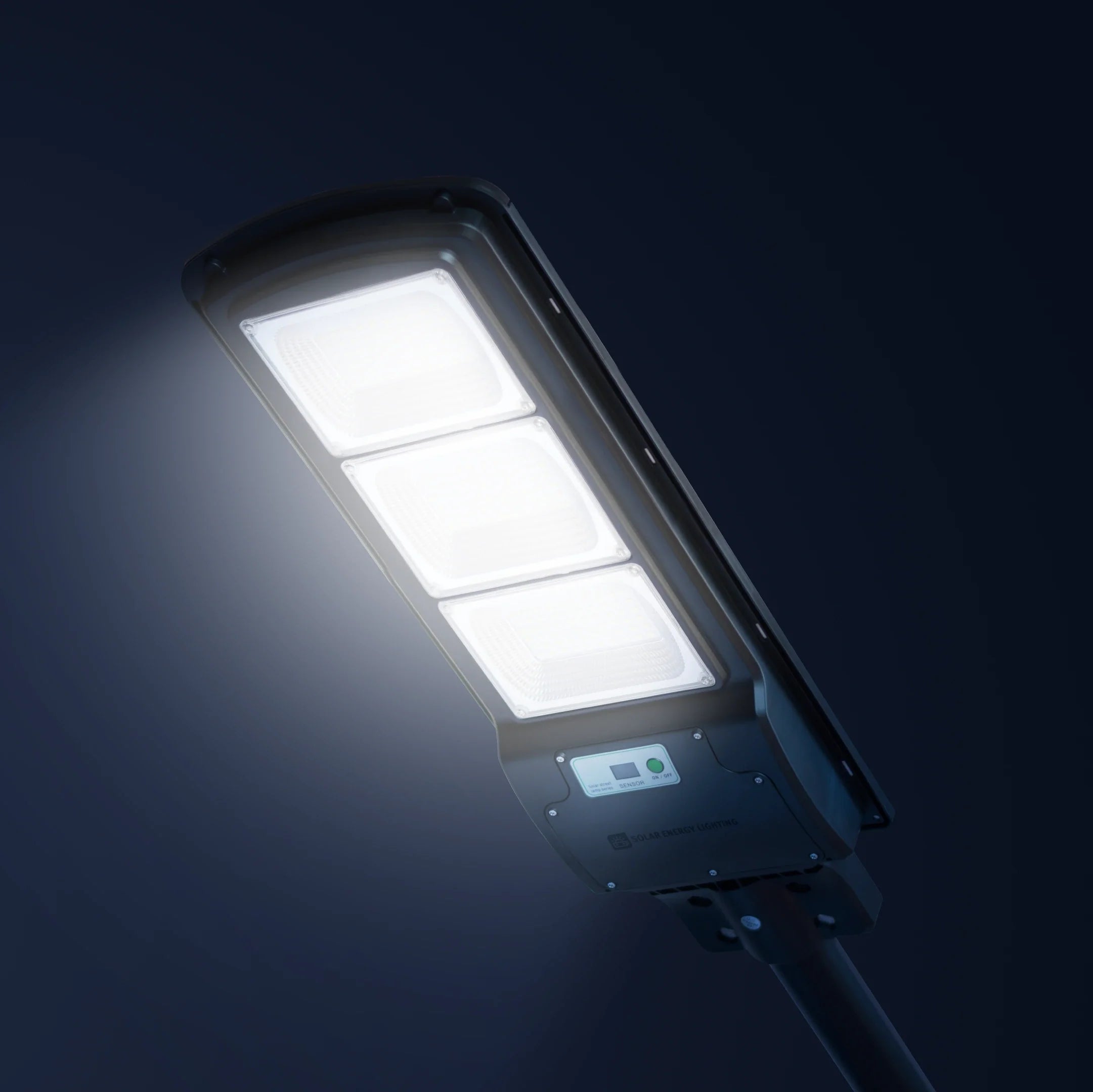 IlluminateSolarMega™ - Ultimaattinen 375W/6500 lumenin erittäin kirkas aurinkokennovalaisin