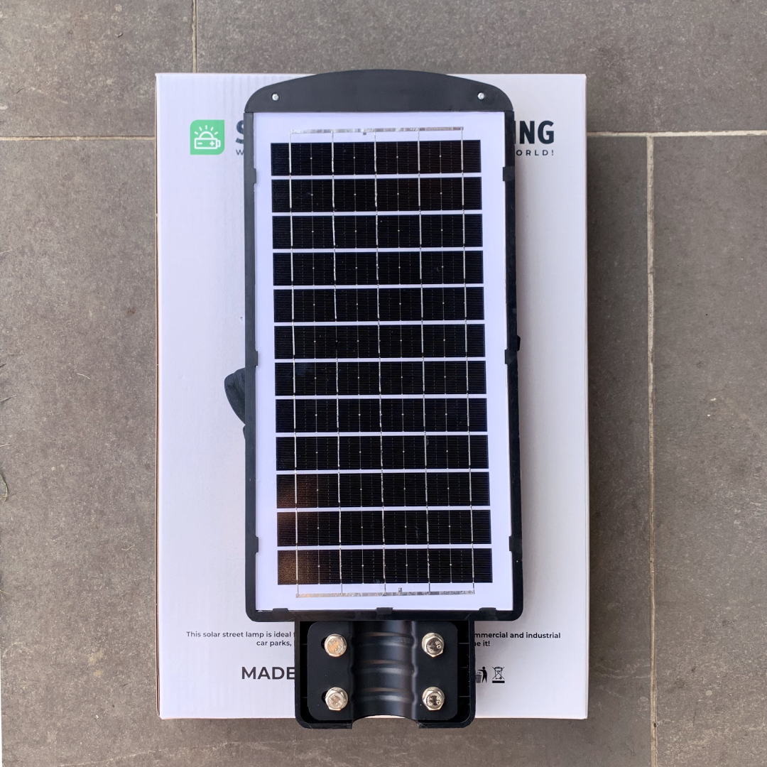 IlluminateSolarMega™ - Ultimaattinen 300W/6000 lumenin erittäin kirkas aurinkokennovalaisin